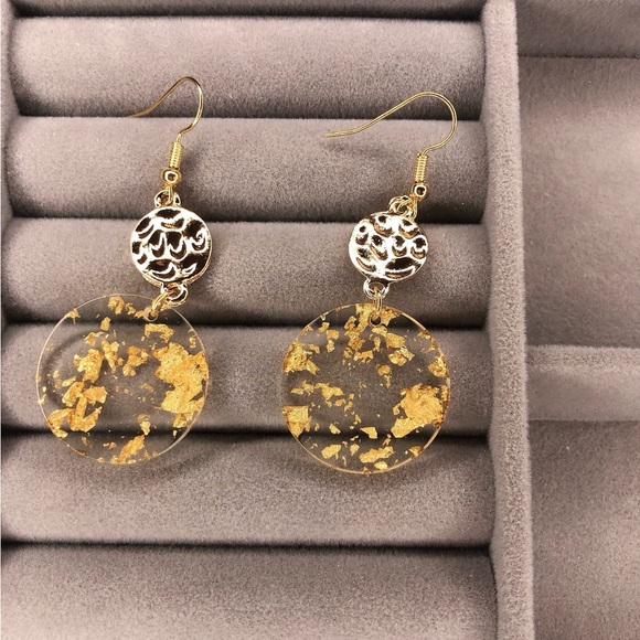 ✨Elegant Gold Flake Dangle Earrings - Picture 3 of 8